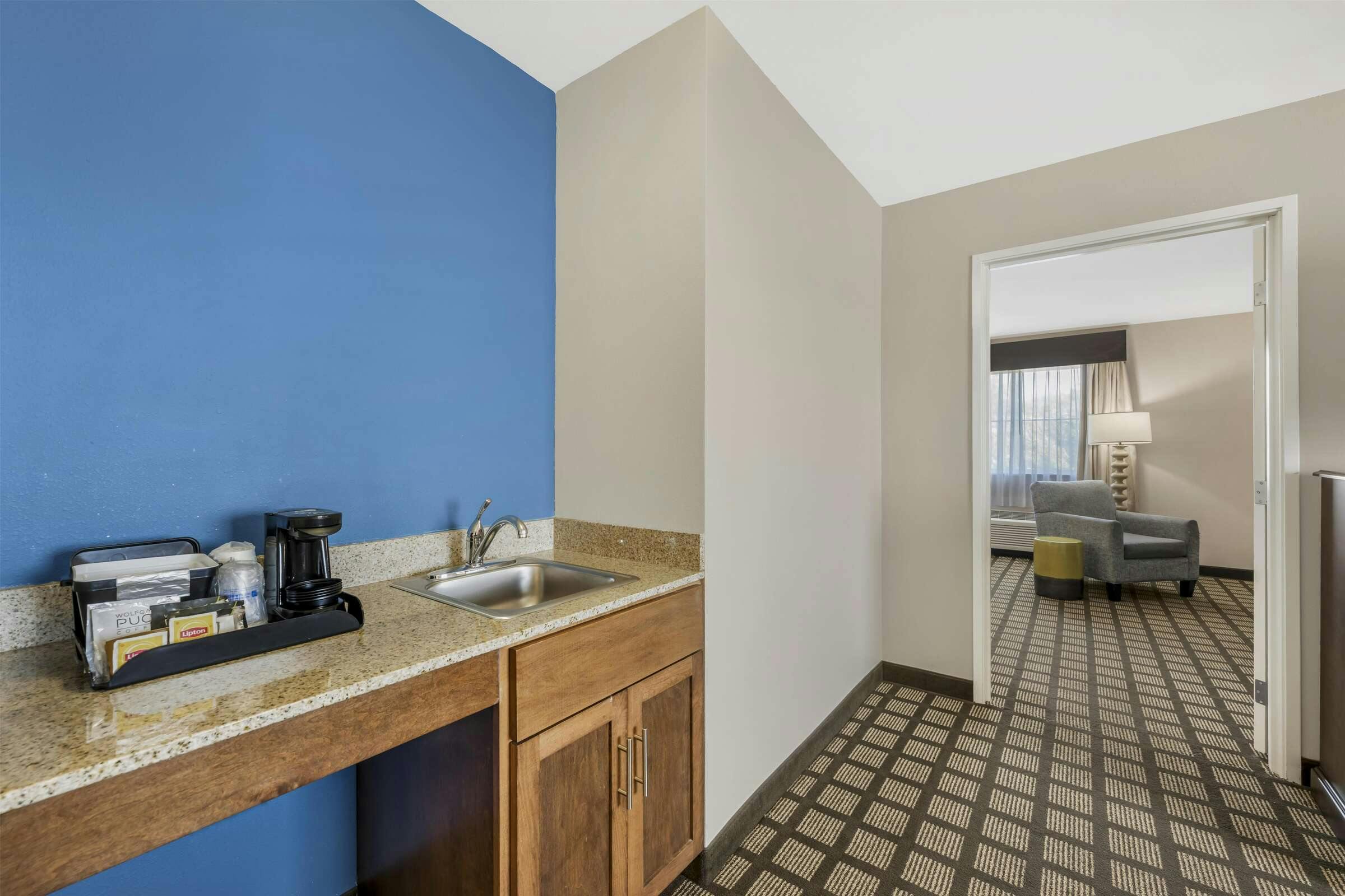 Hotel Best Western North Bryant Inn photo 4