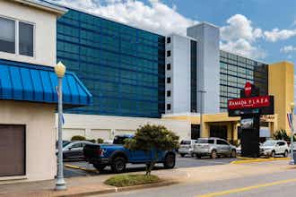 Hotel Ramada Plaza by Wyndham Virginia Beach photo 1