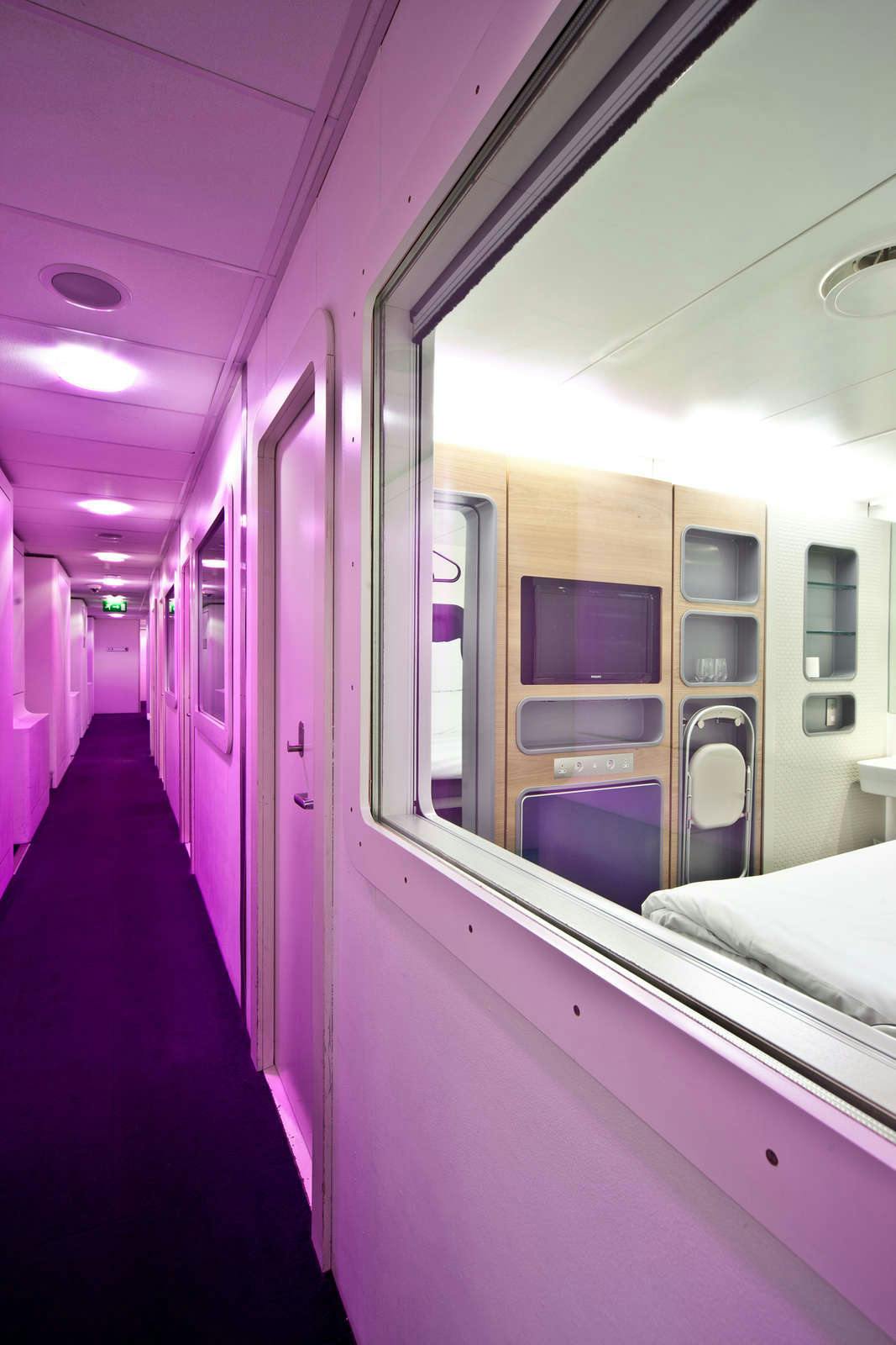 Hotel YOTEL London Heathrow photo 3