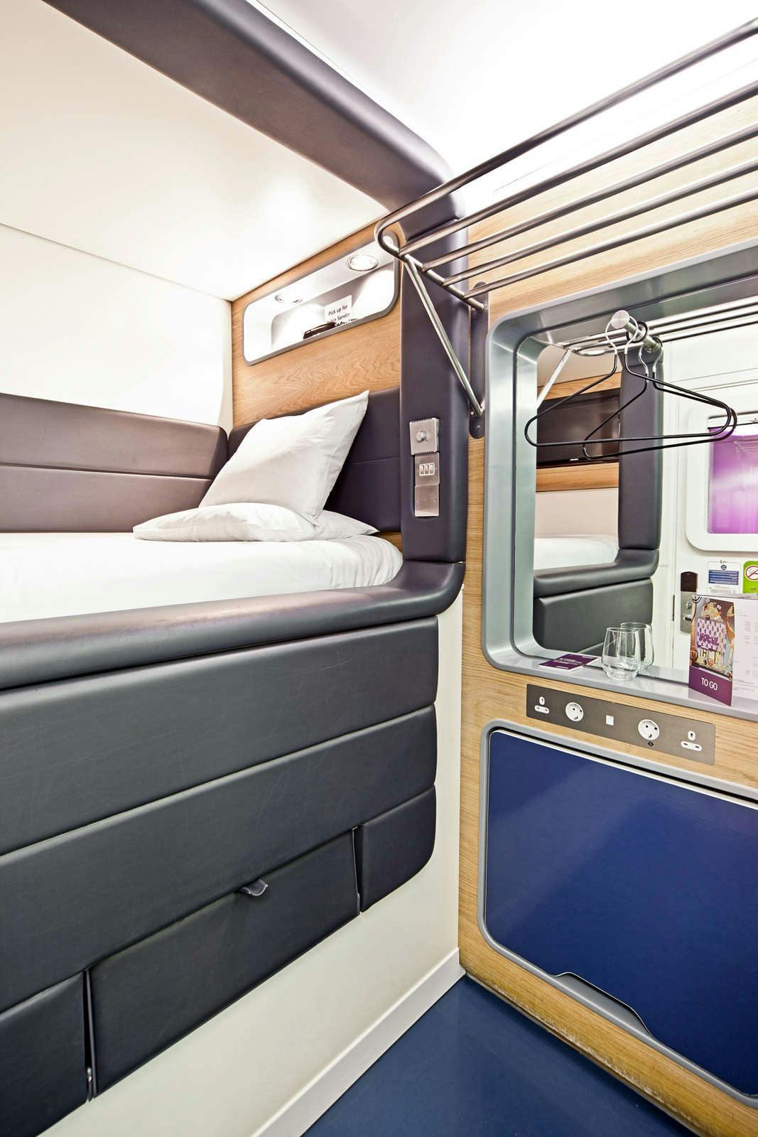 Hotel YOTEL London Heathrow photo 4