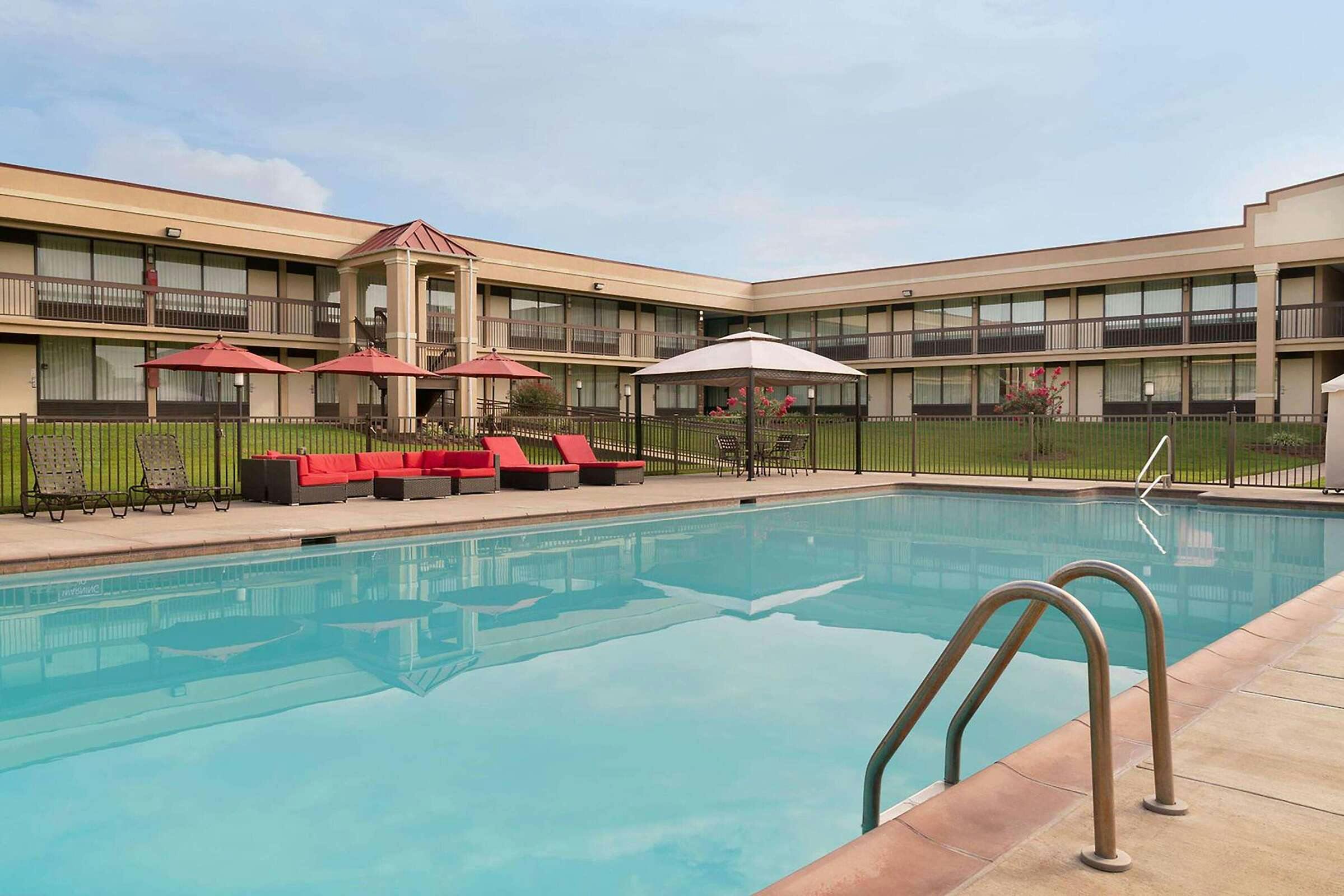 Hotel Baymont Culpeper photo 1
