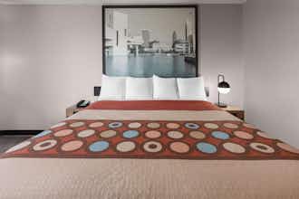 Hotel Super 8 by Wyndham Kent/Akron Area photo 4