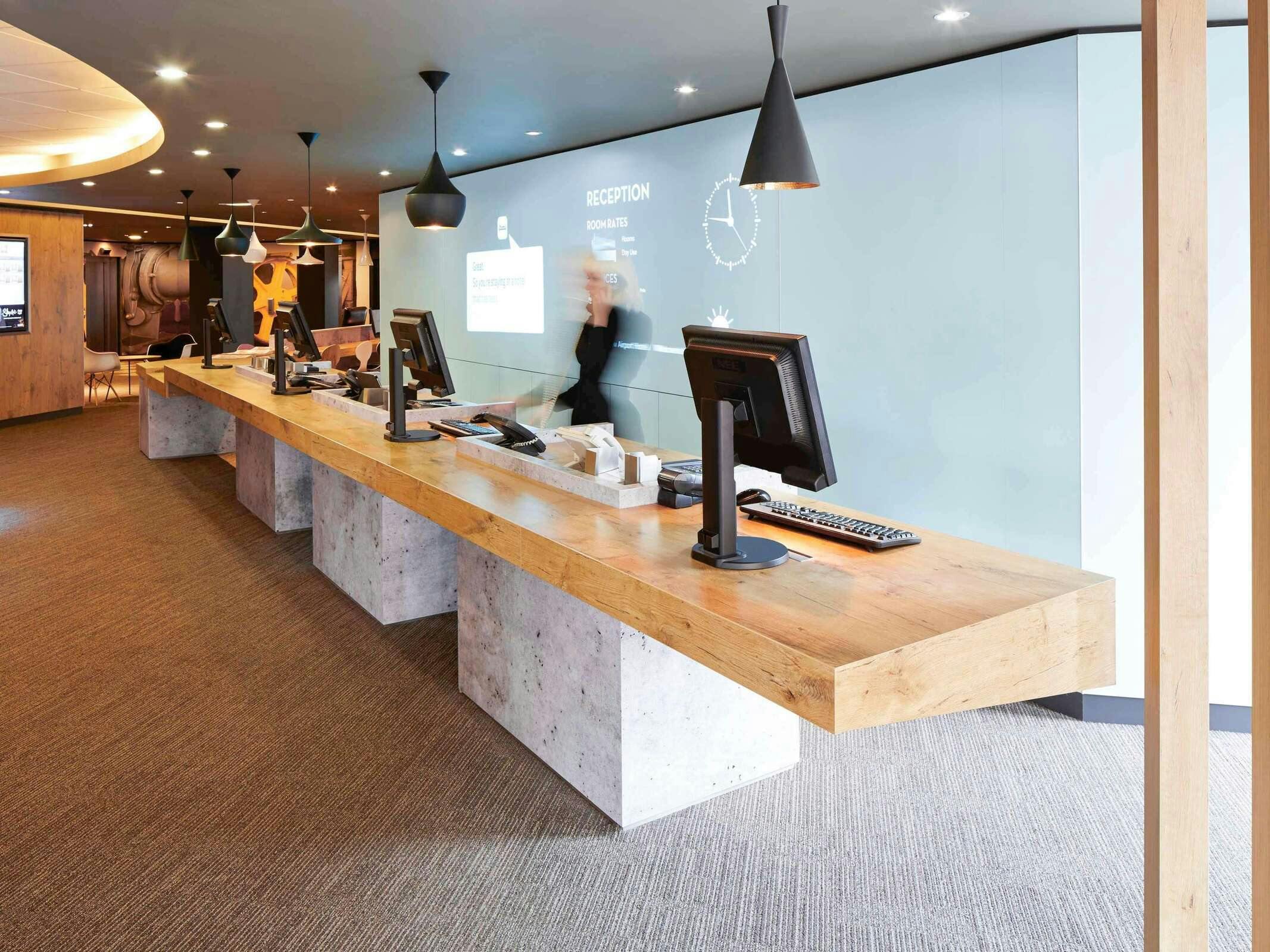 Hotel ibis London Heathrow Airport photo 2