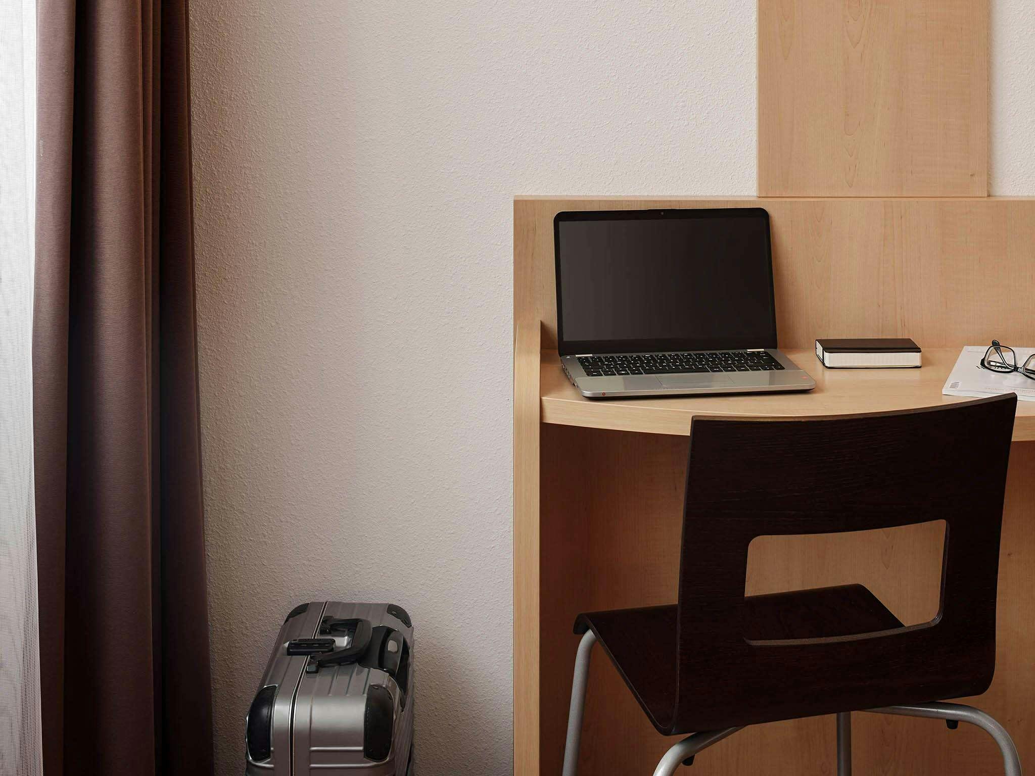 Hotel Ibis Nuernberg Altstadt photo 5