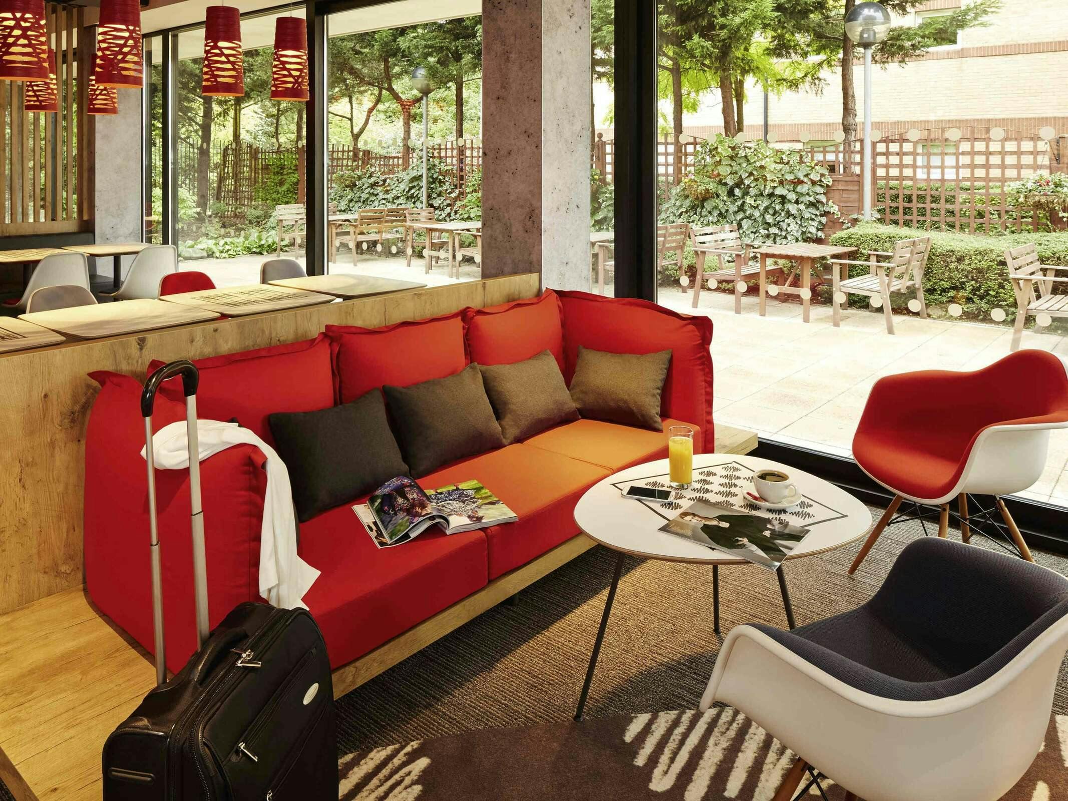 Hotel Ibis London Thurrock M25 photo 4