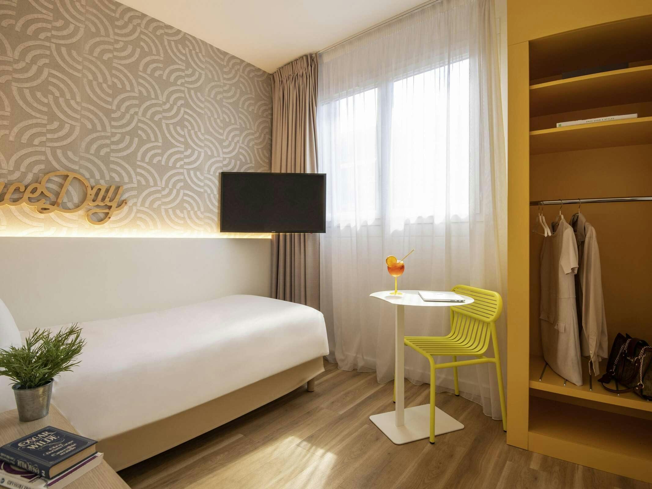 Hotel Ibis Styles Nice Cap 3000 Aéroport photo 4