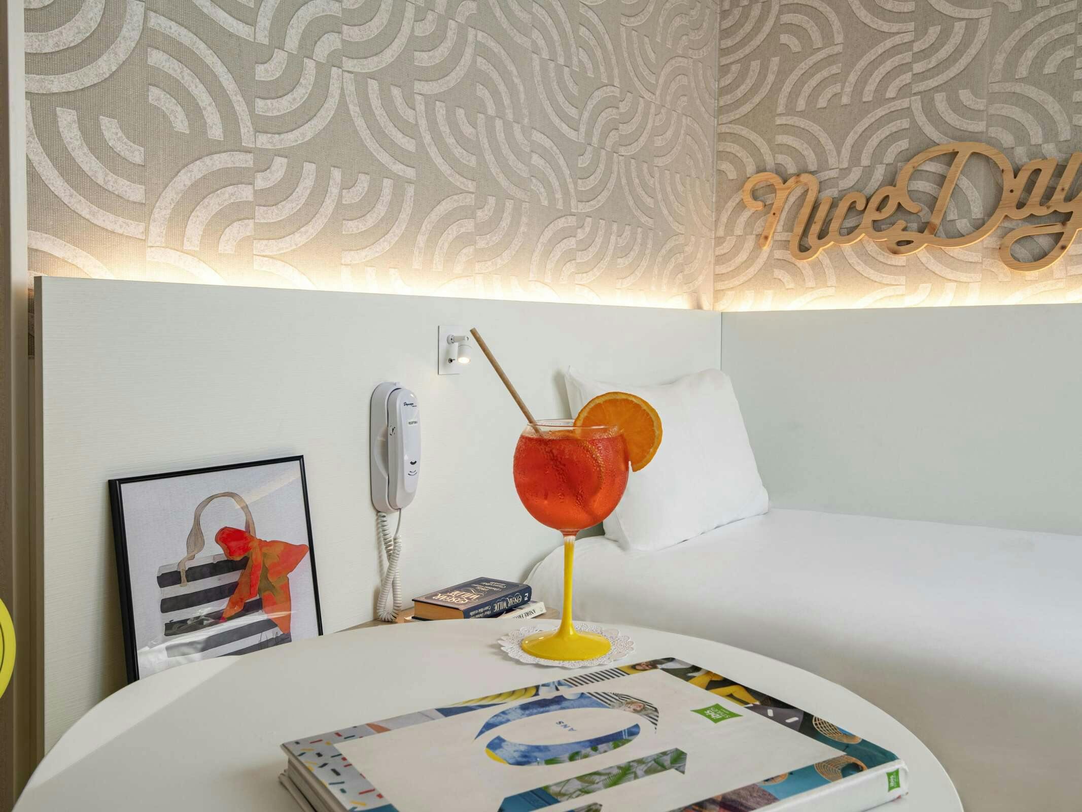 Hotel Ibis Styles Nice Cap 3000 Aéroport photo 5