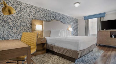 Best Western Plus French Quarter Landmark Hotel