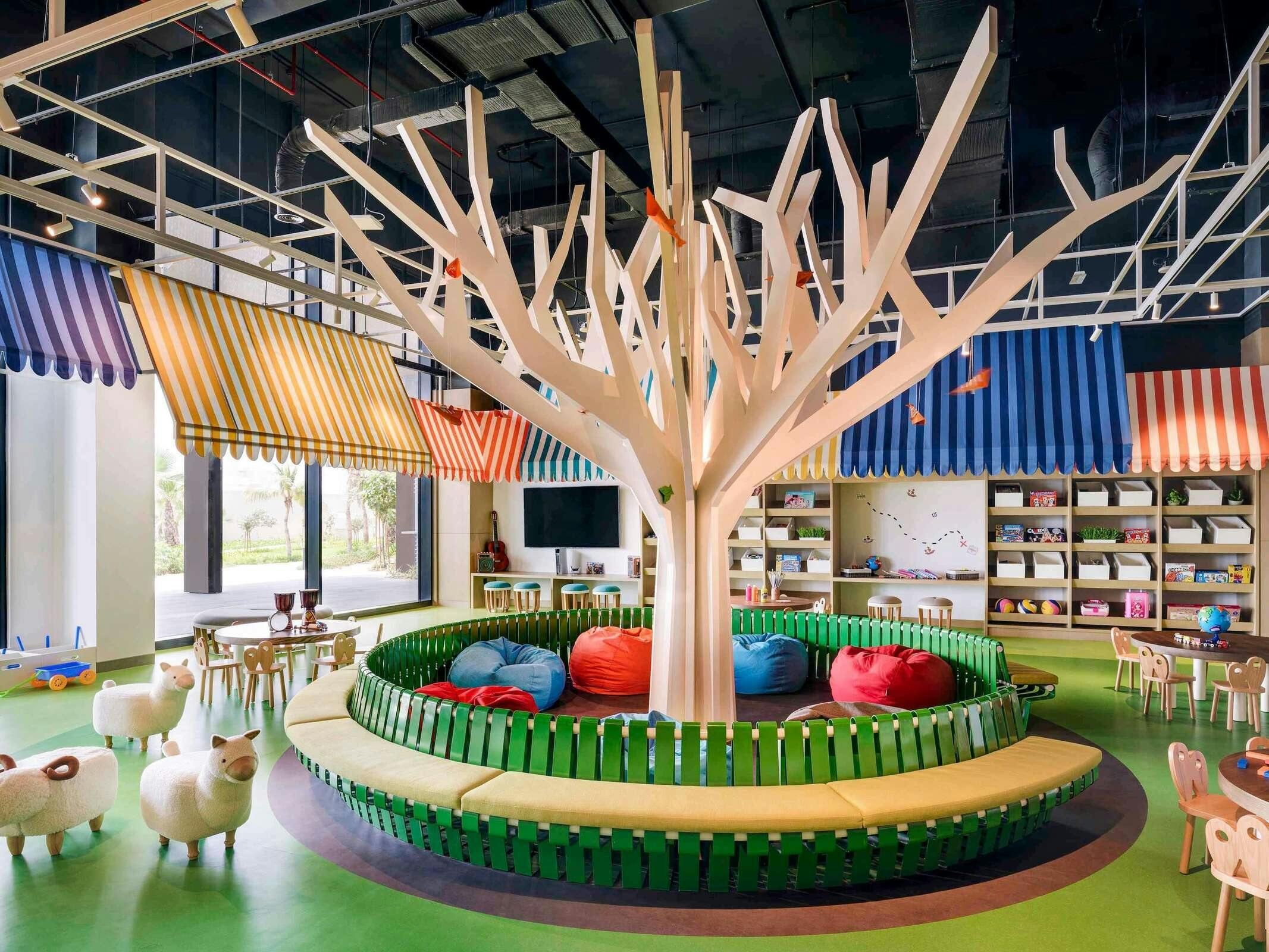 Hotel Mövenpick Resort Al Marjan Island photo 1