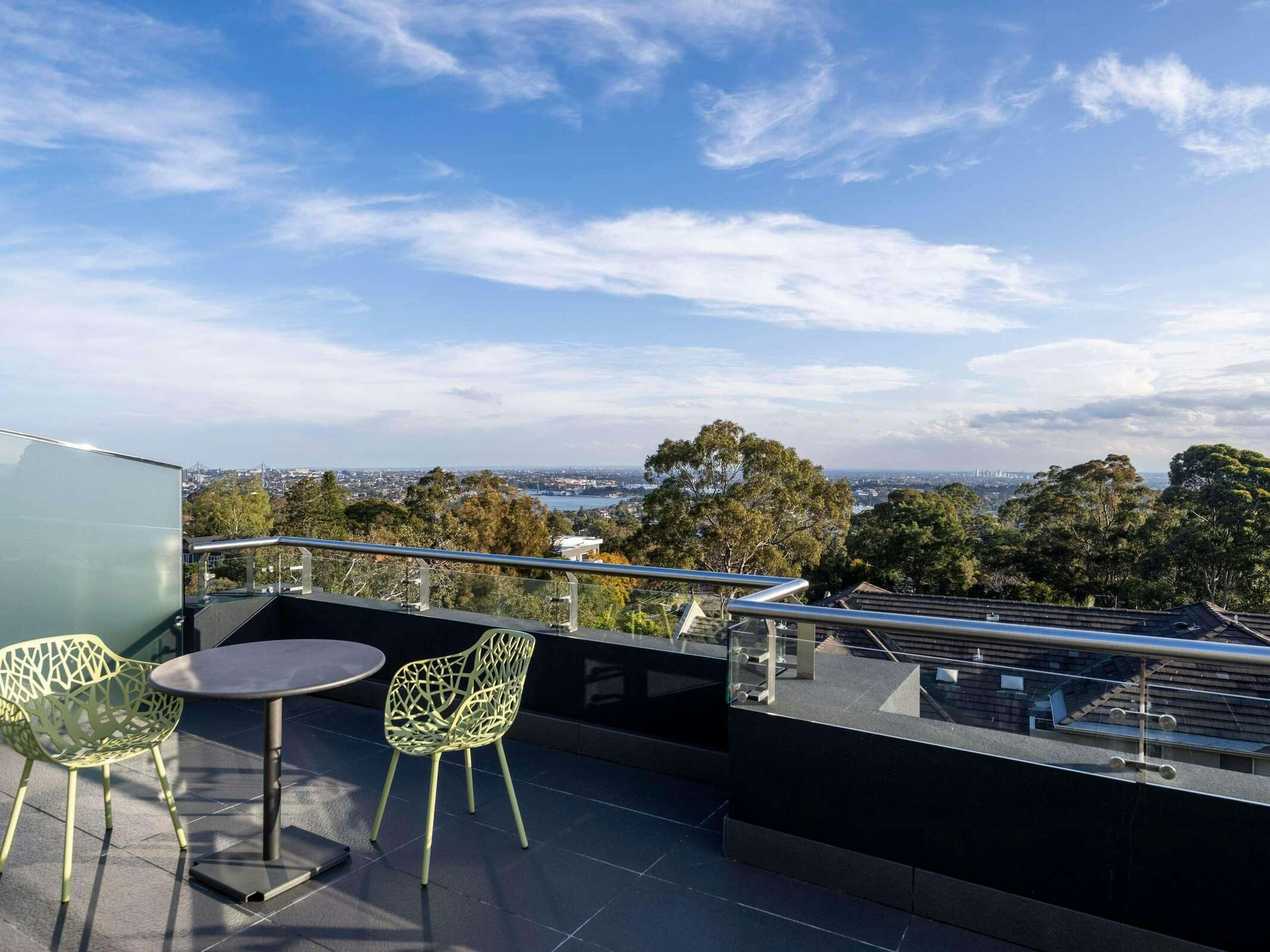 Hotel Mercure Sydney St Leonards photo 2