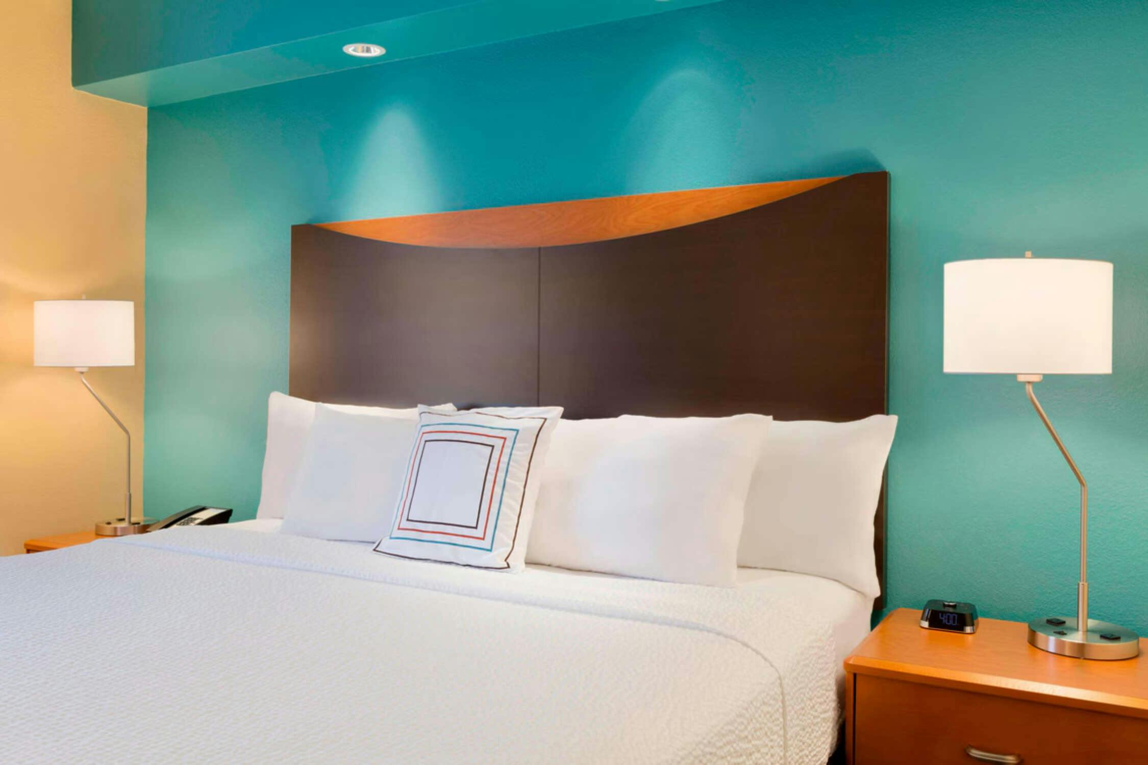 Hotel Fairfield Inn & Suites Fort Worth University Drive photo 2