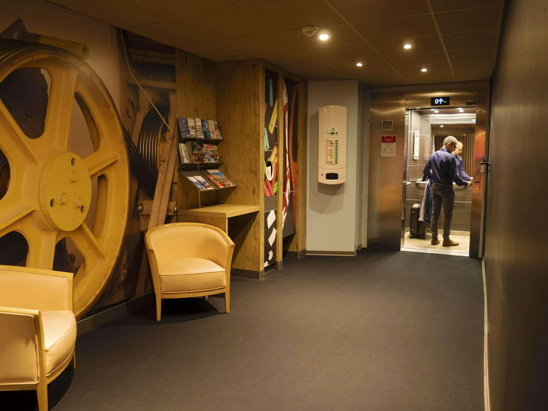 Hotel Ibis Arles photo 2