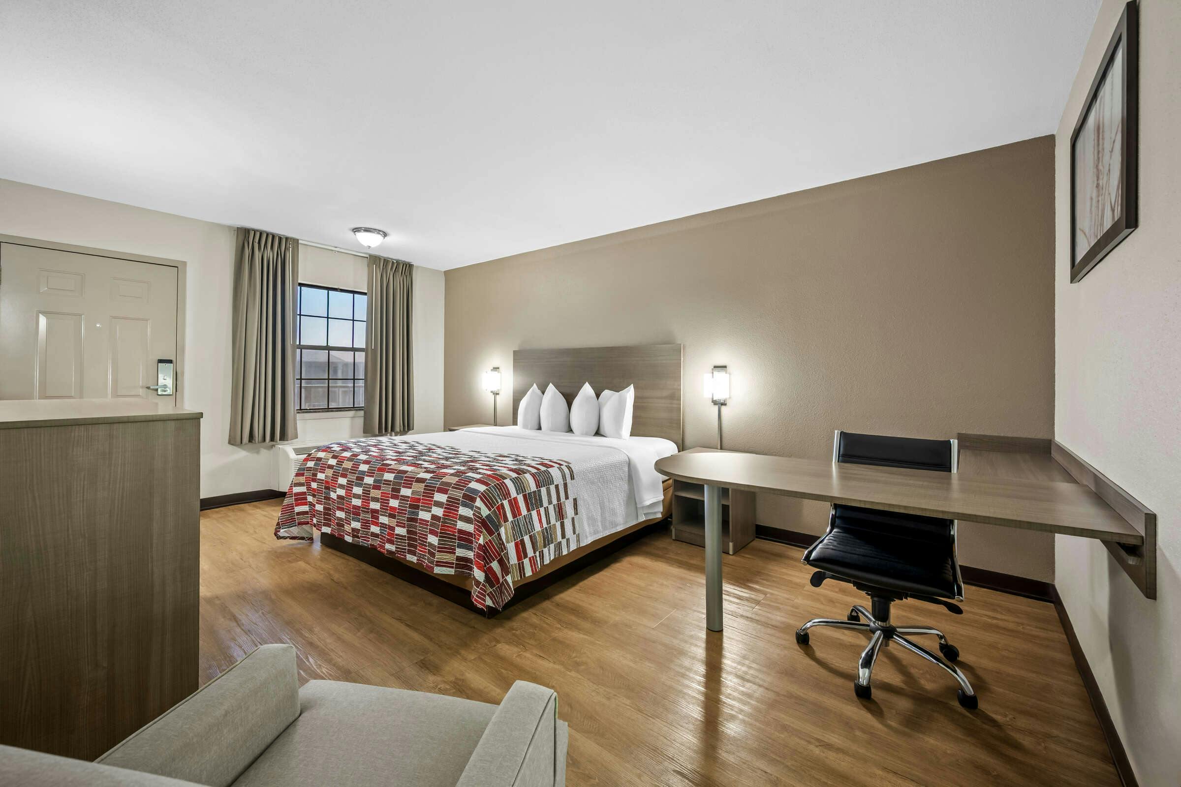 Hotel Red Roof Inn College Station photo 1