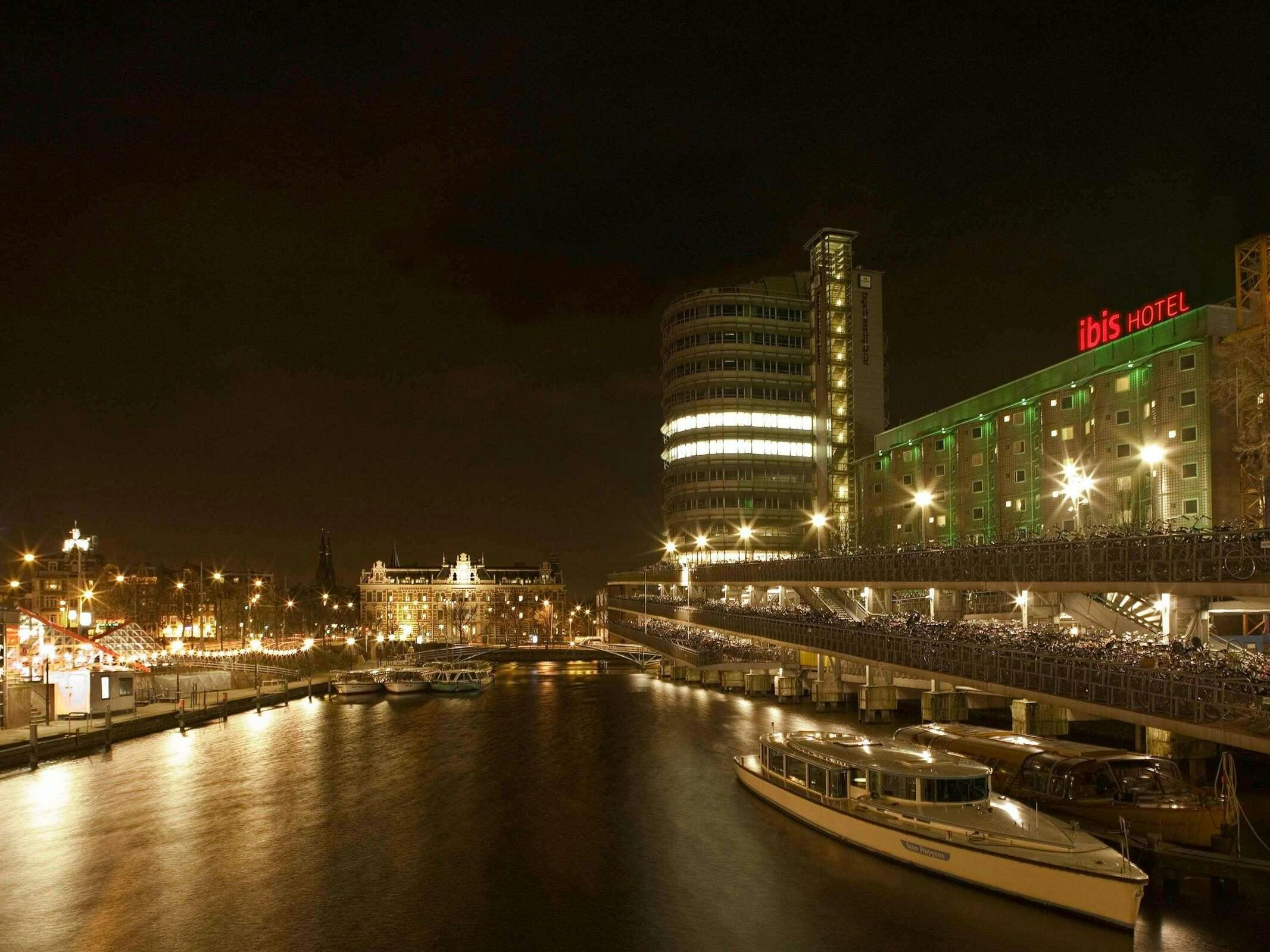 Hotel Ibis Amsterdam Centre photo 1