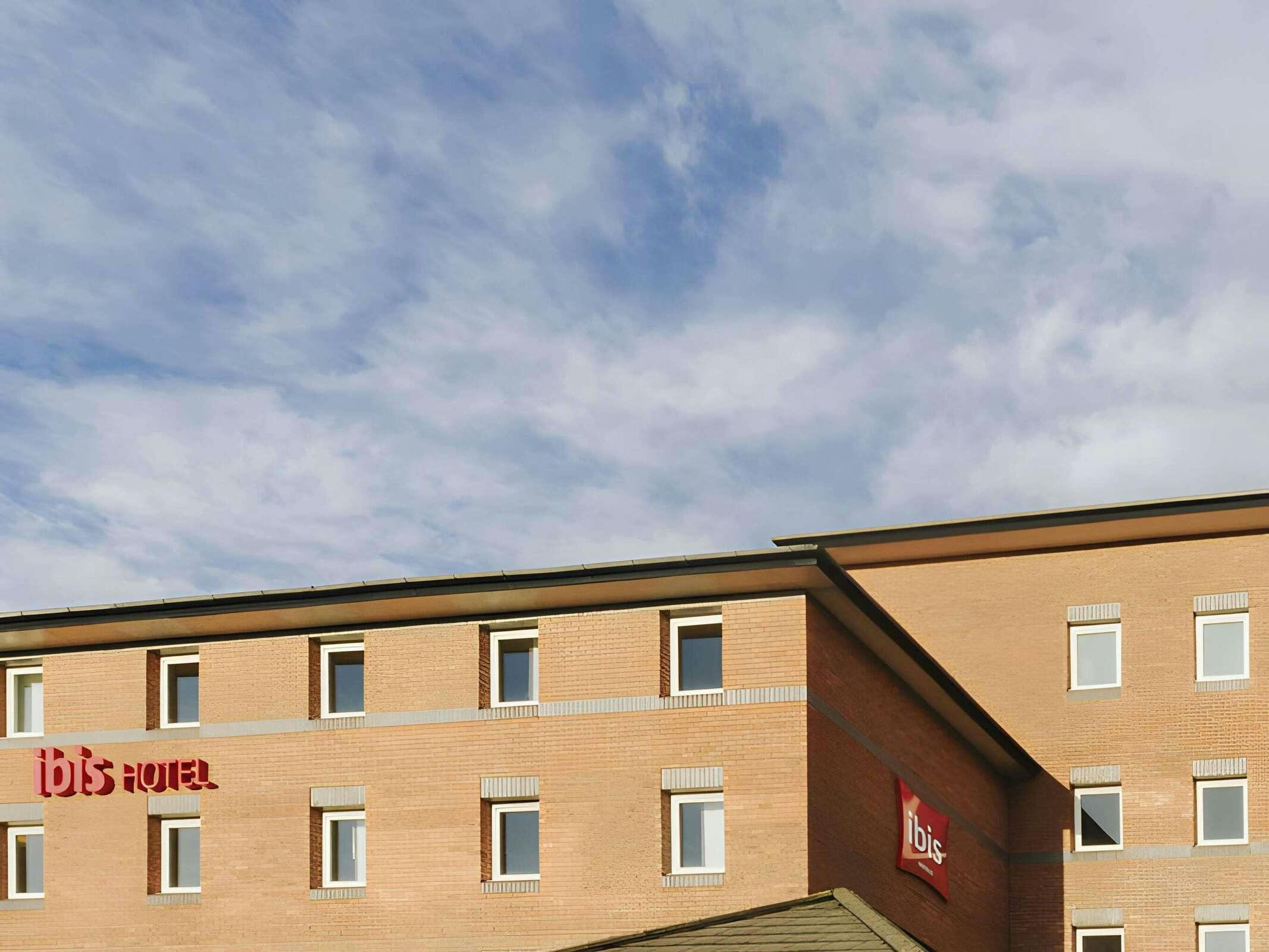 Hotel Ibis Liverpool Centre Albert Dock Liverpool One photo 2