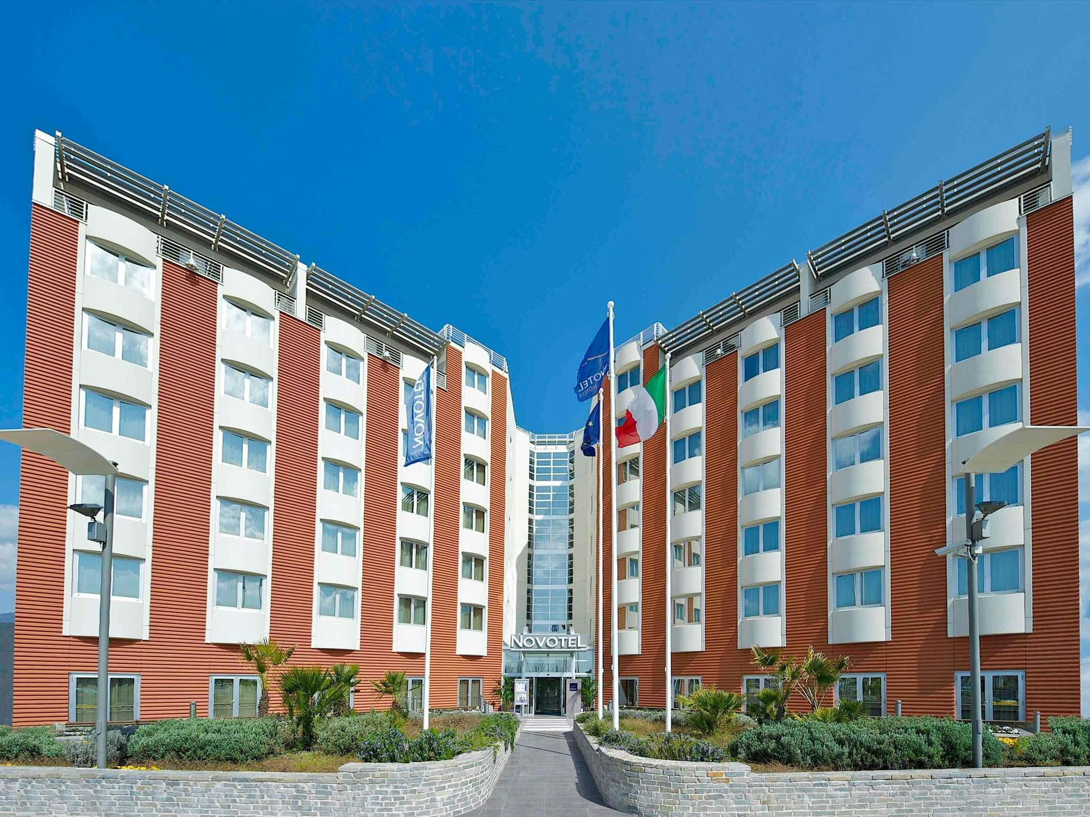 Hotel Novotel Salerno Est Arechi photo 1