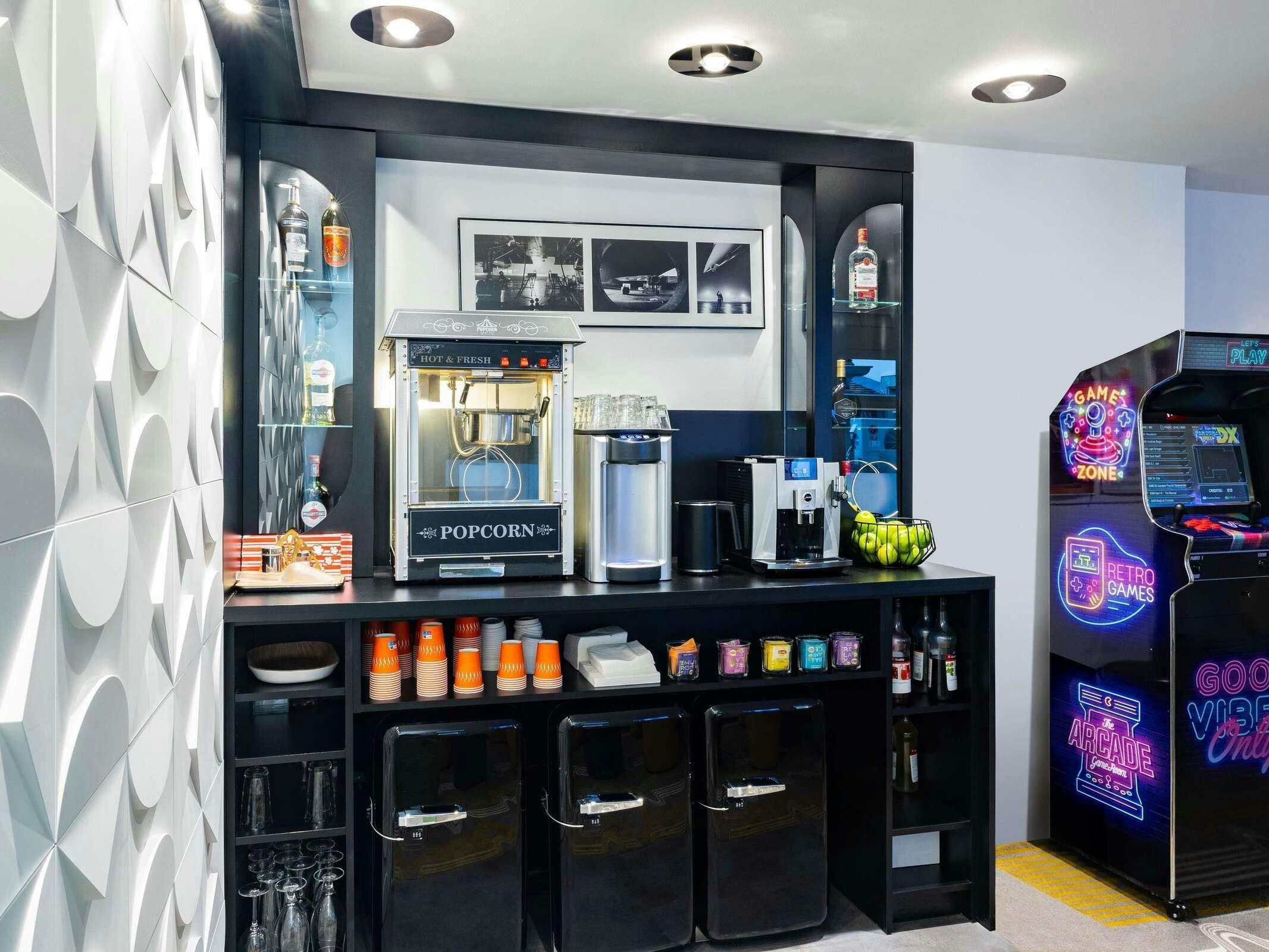 Hotel Ibis Styles Strasbourg Centre Gare photo 3