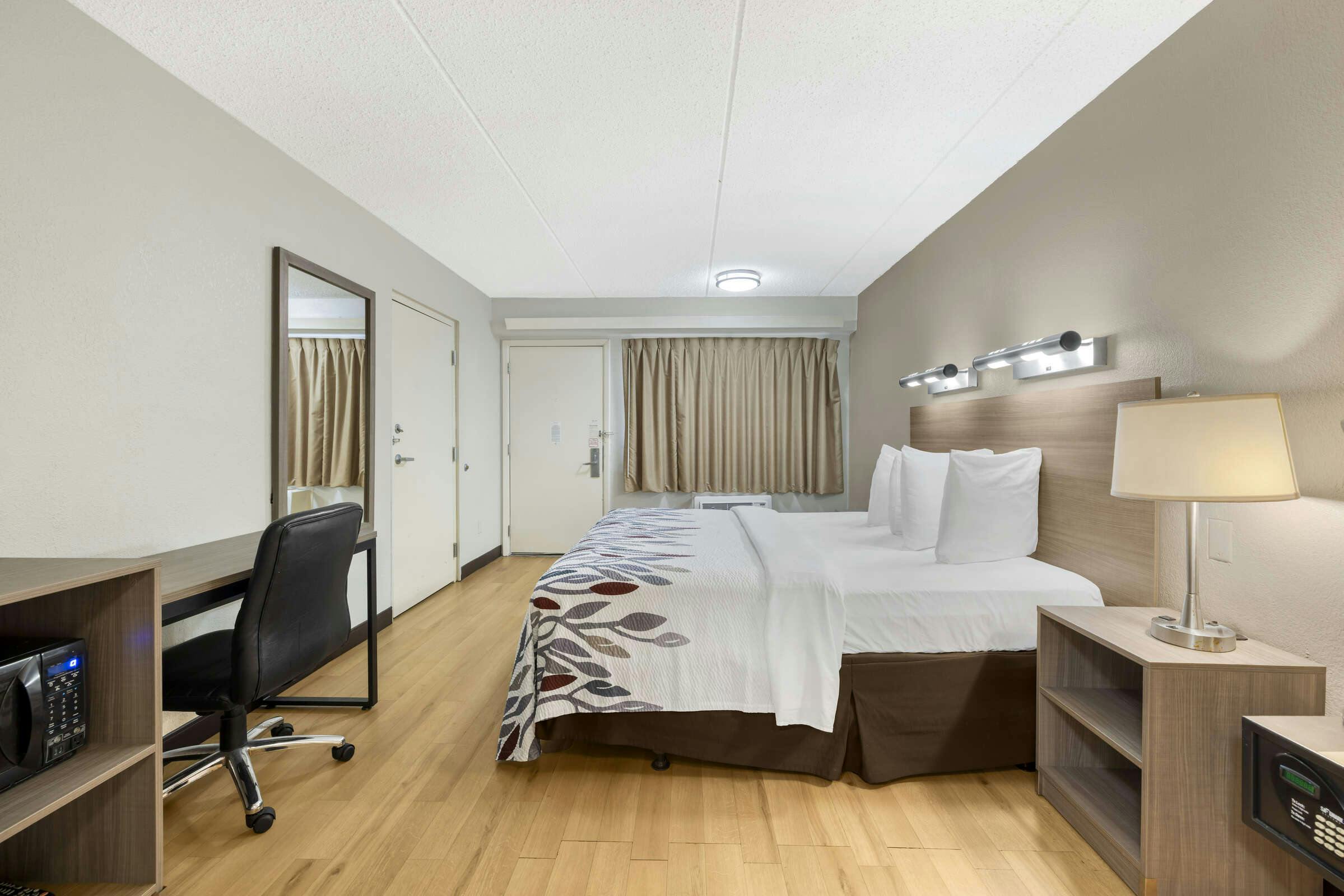 Hotel Red Roof Inn Buffalo - Niagara Airport photo 4