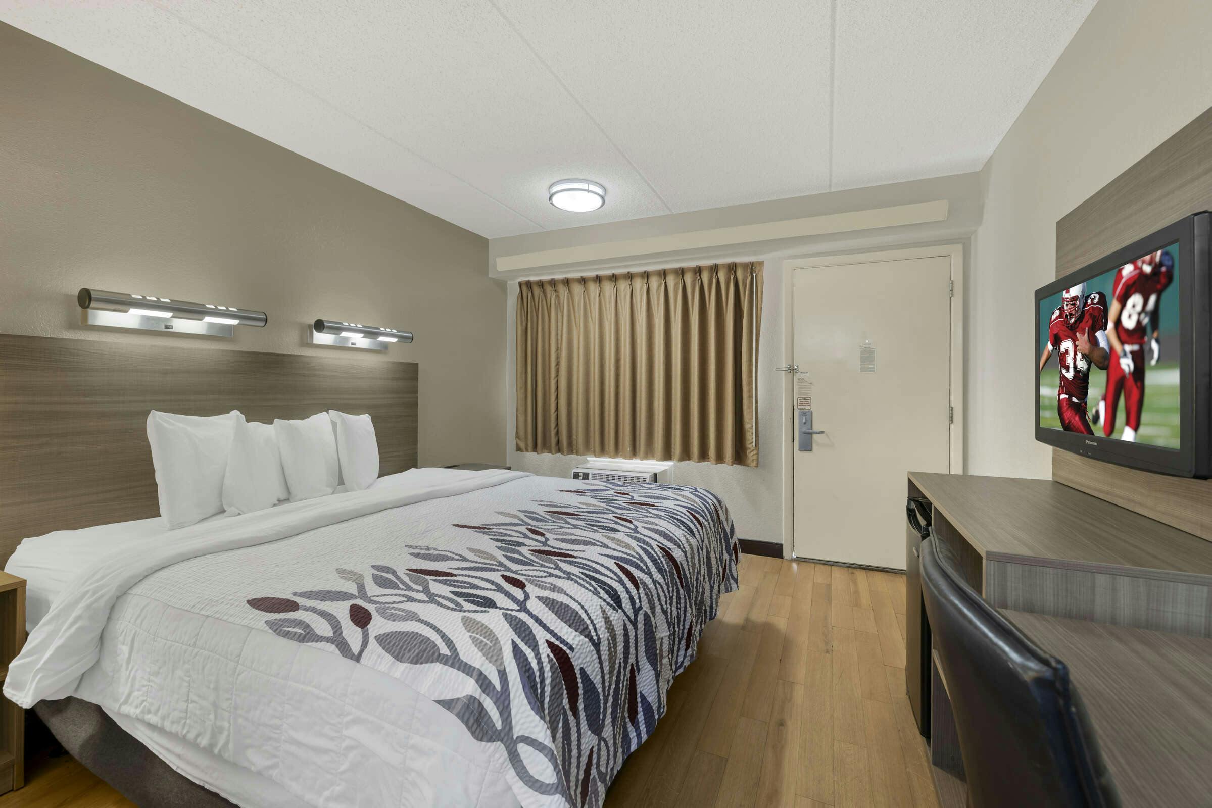 Hotel Red Roof Inn Buffalo - Niagara Airport photo 5