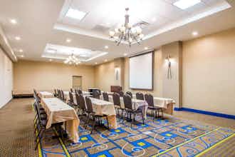 Hotel Holiday Inn Express & Suites Albany Airport Wolf Road By Ihg photo 3