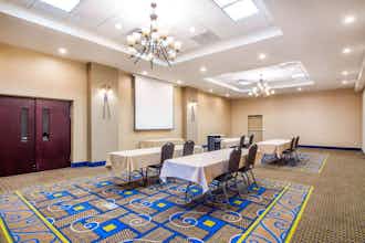 Hotel Holiday Inn Express & Suites Albany Airport Wolf Road By Ihg photo 4