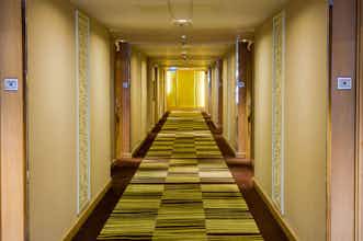 Hotel Holiday Inn Bangkok Silom By Ihg photo 3
