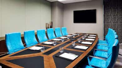 Hotel Holiday Inn Dubai Al Maktoum Airport By Ihg photo 3