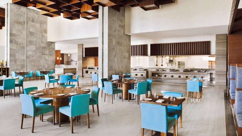 Hotel Holiday Inn Dubai Al Maktoum Airport By Ihg photo 4