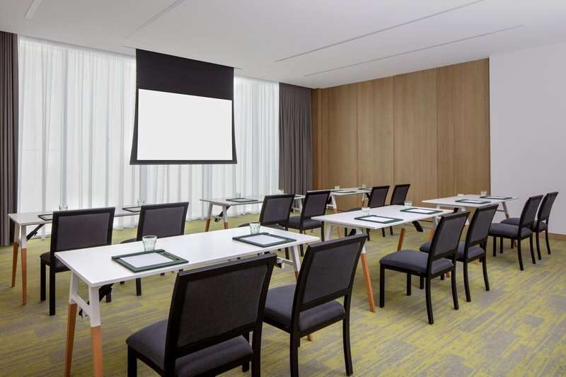 Hotel Holiday Inn DUBAI BUSINESS BAY by IHG photo 1