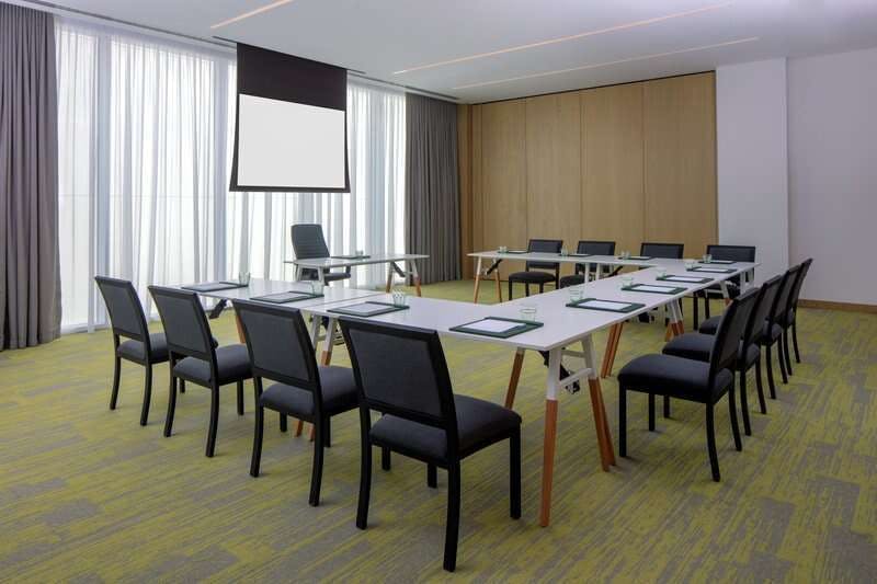 Hotel Holiday Inn DUBAI BUSINESS BAY by IHG photo 2