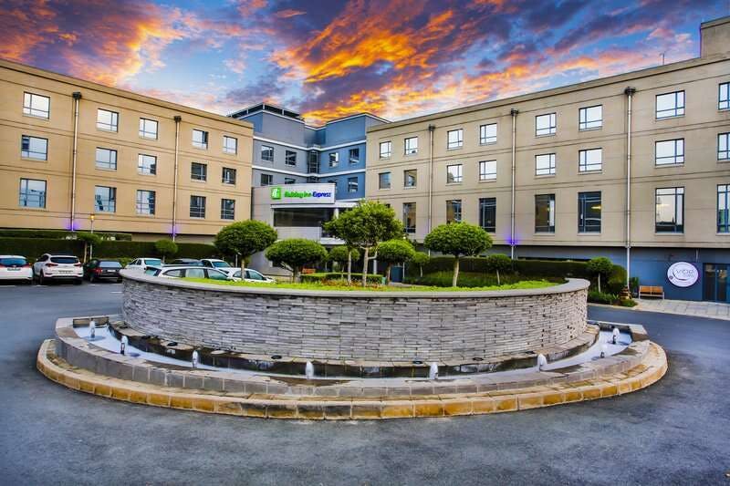Holiday Inn Express Sandton Woodmead By Ihg