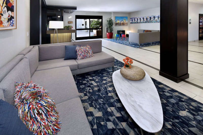 Hotel Holiday Inn & Suites Anaheim (1 Blk/Disneyland®) By Ihg photo 4