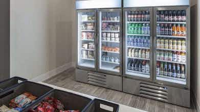 Hotel Holiday Inn Express & Suites Orlando At Seaworld By Ihg photo 1