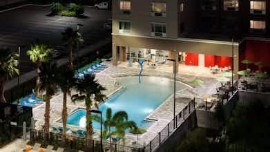 Hotel Holiday Inn Express & Suites Orlando At Seaworld By Ihg photo 5