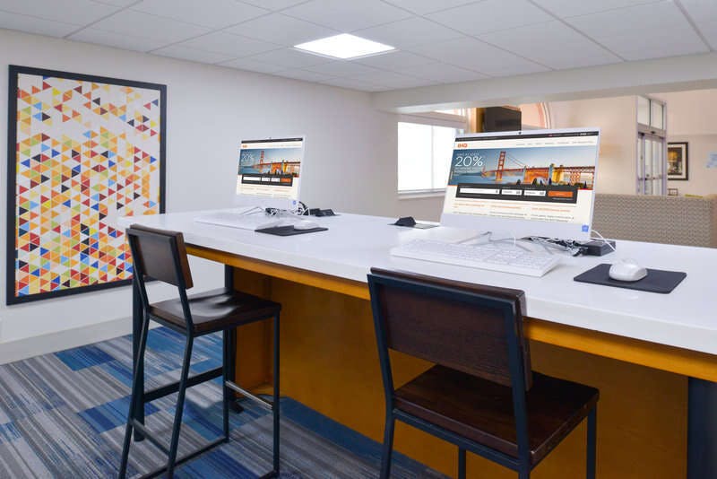 Hotel Holiday Inn Express & Suites Shreveport Downtown By Ihg photo 1