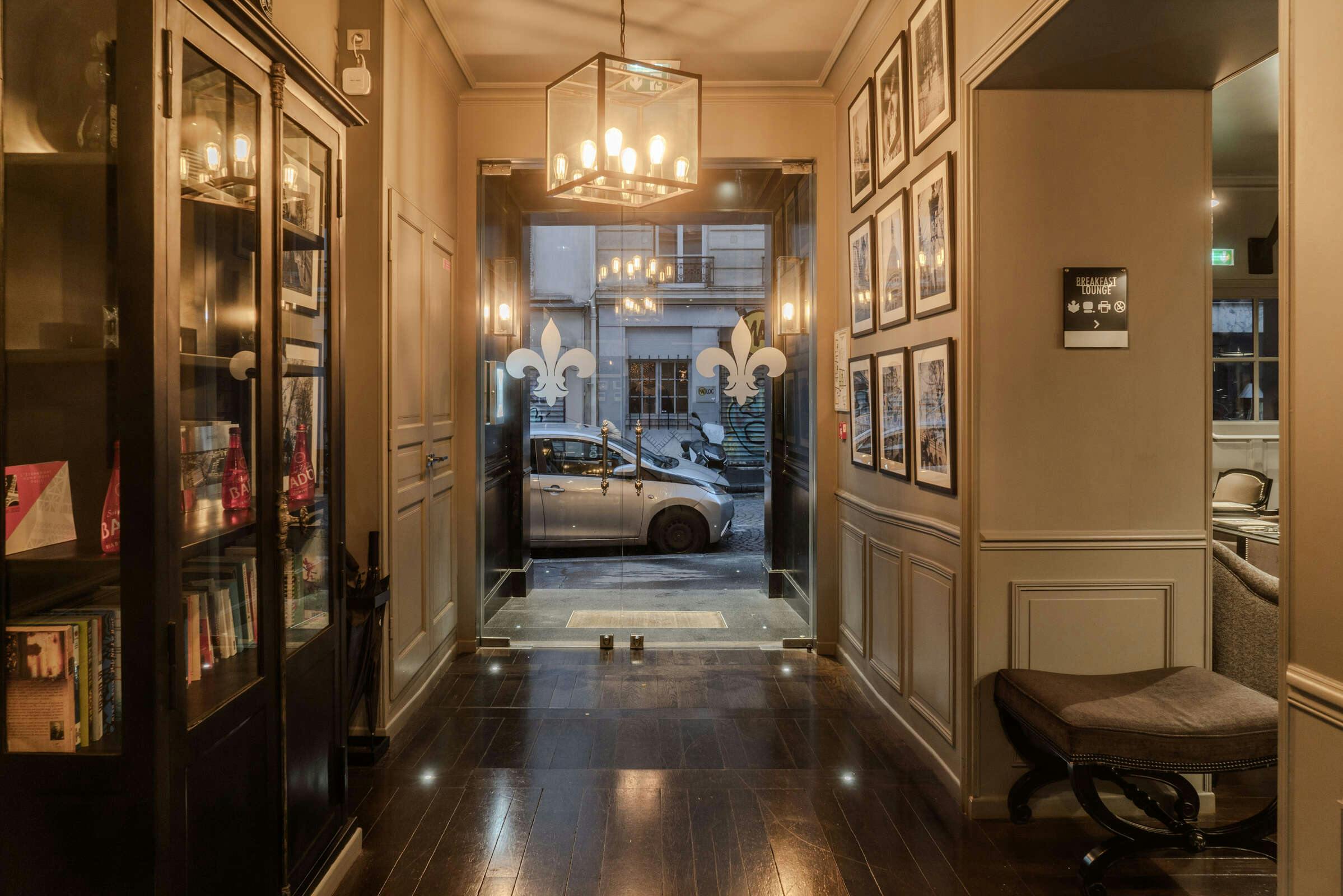 Hotel Hotel Saint-Louis Pigalle photo 2