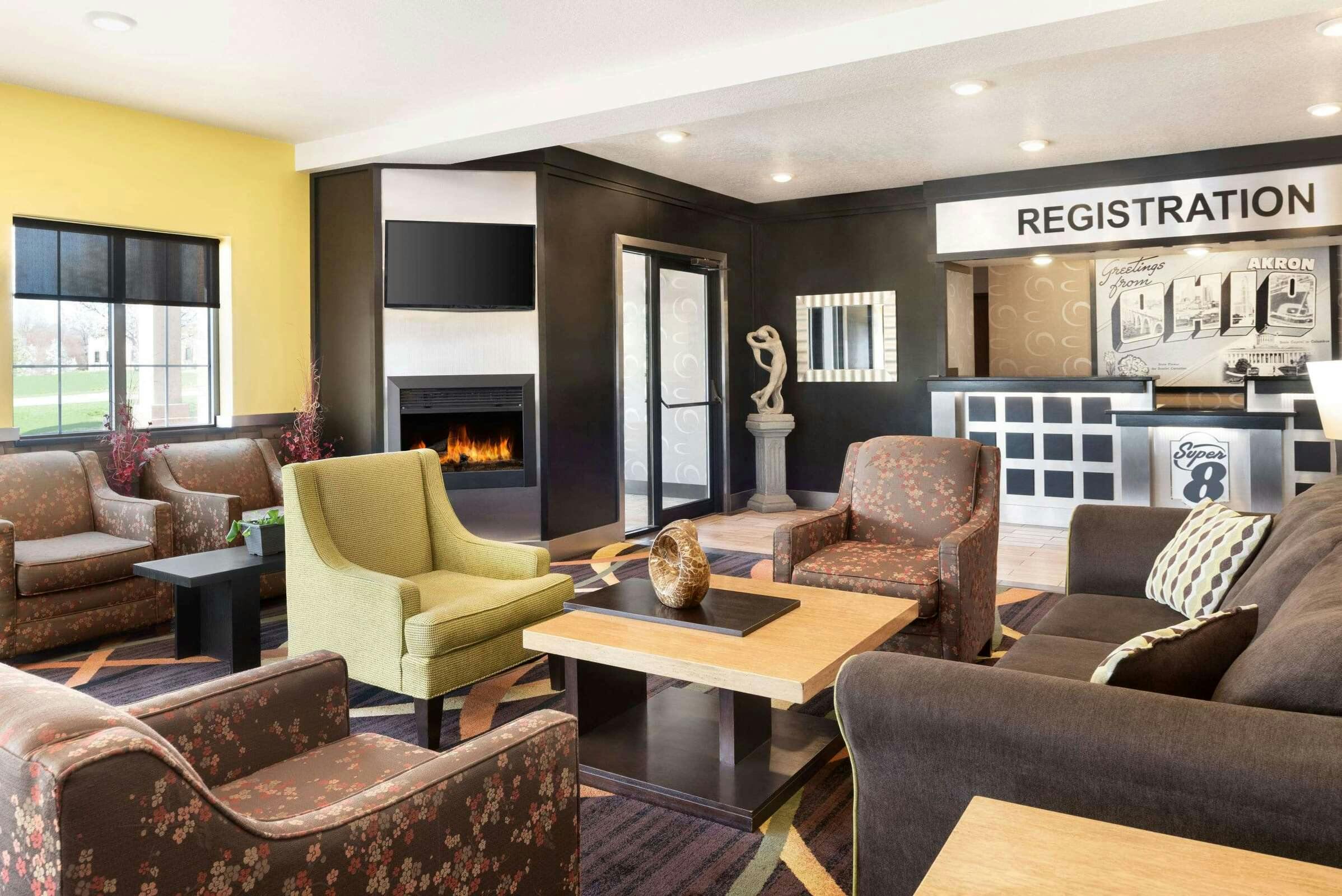 Hotel Super 8 Akron Green Uniontown photo 4