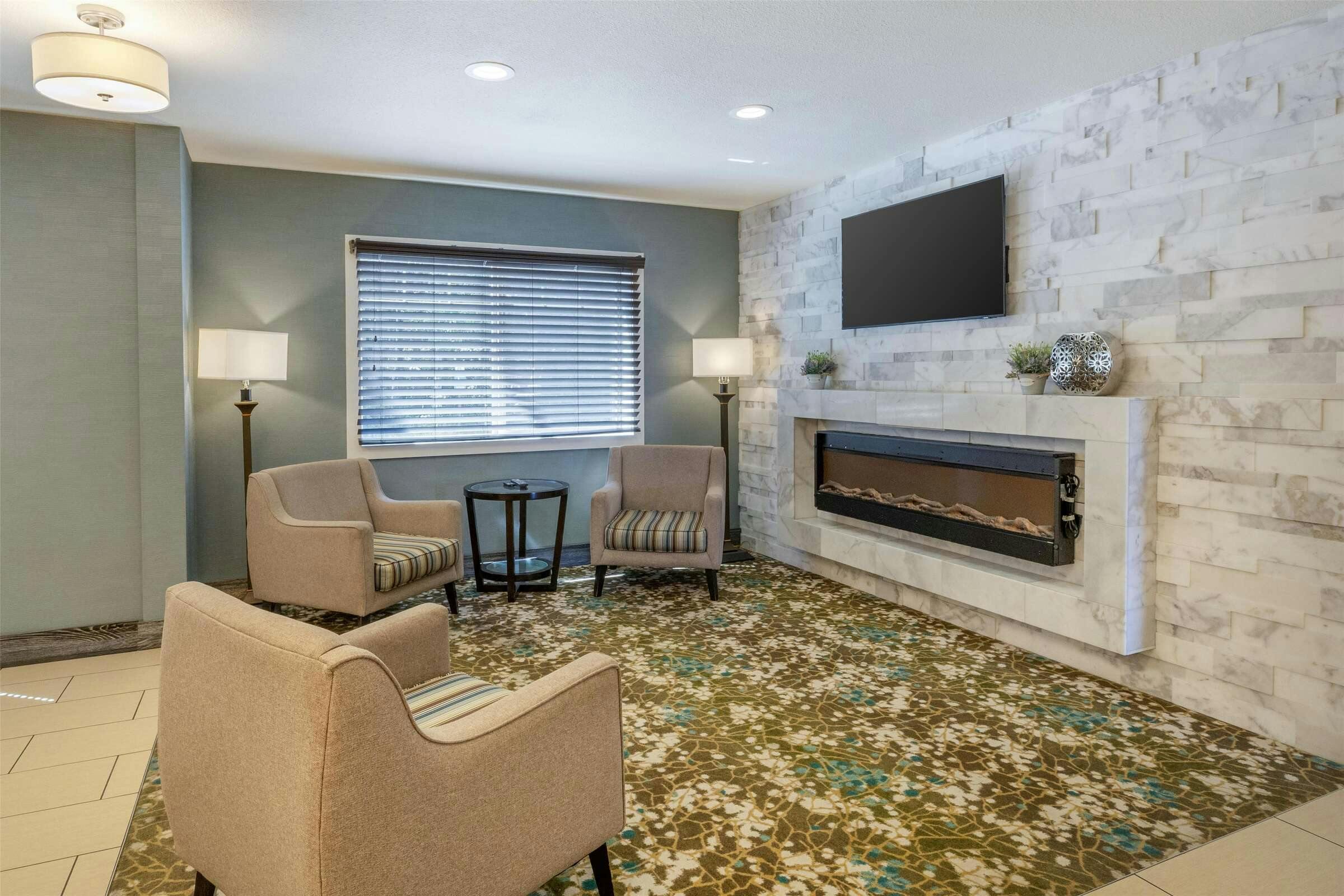 Hotel Best Western Long Beach Inn photo 5