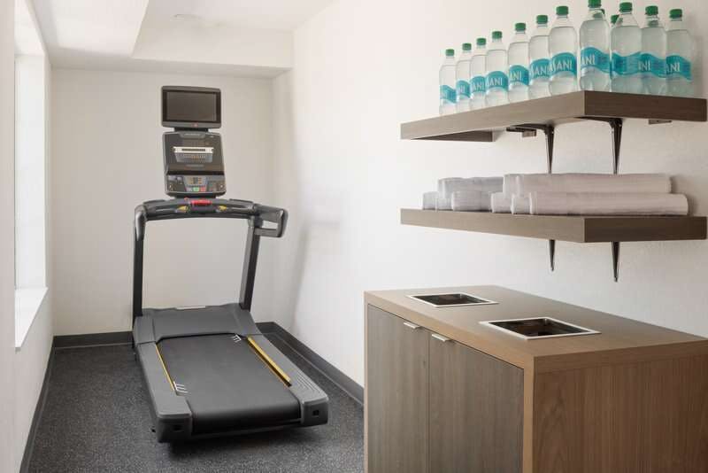 Hotel Garner Hotel Phoenix Northwest Surprise By Ihg photo 5