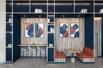 Hotel Independent (SPHC) YAS PLAZA BAY by IHG photo 2