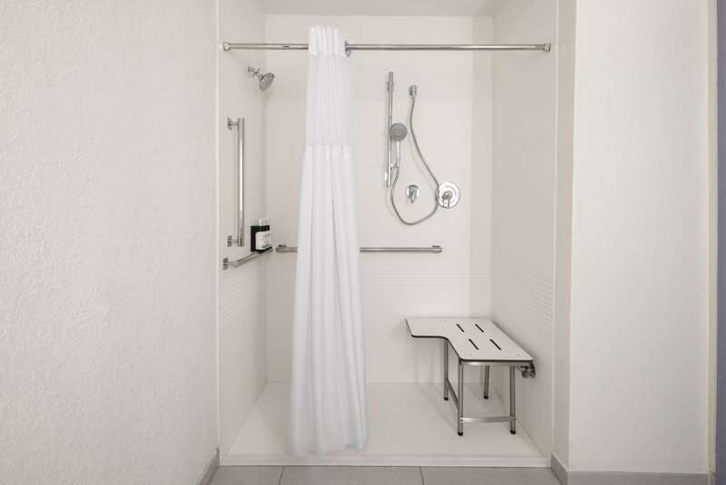 Hotel Independent (Sphc) Broad Street Inn By Ihg photo 3