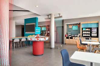 Hotel Avid Hotel Oak Creek By Ihg photo 5
