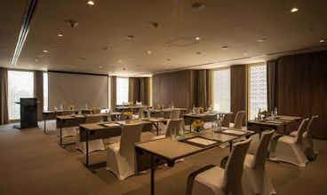 Hotel Voco Doha West Bay Suites By Ihg photo 2