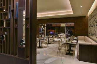 Hotel Voco Doha West Bay Suites By Ihg photo 4