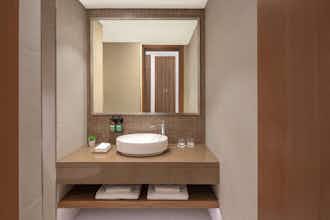 Hotel Staybridge Suites Dubai Business Bay By Ihg photo 5