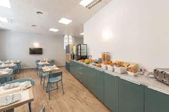 Hotel Residhotel Vieux Port photo 5