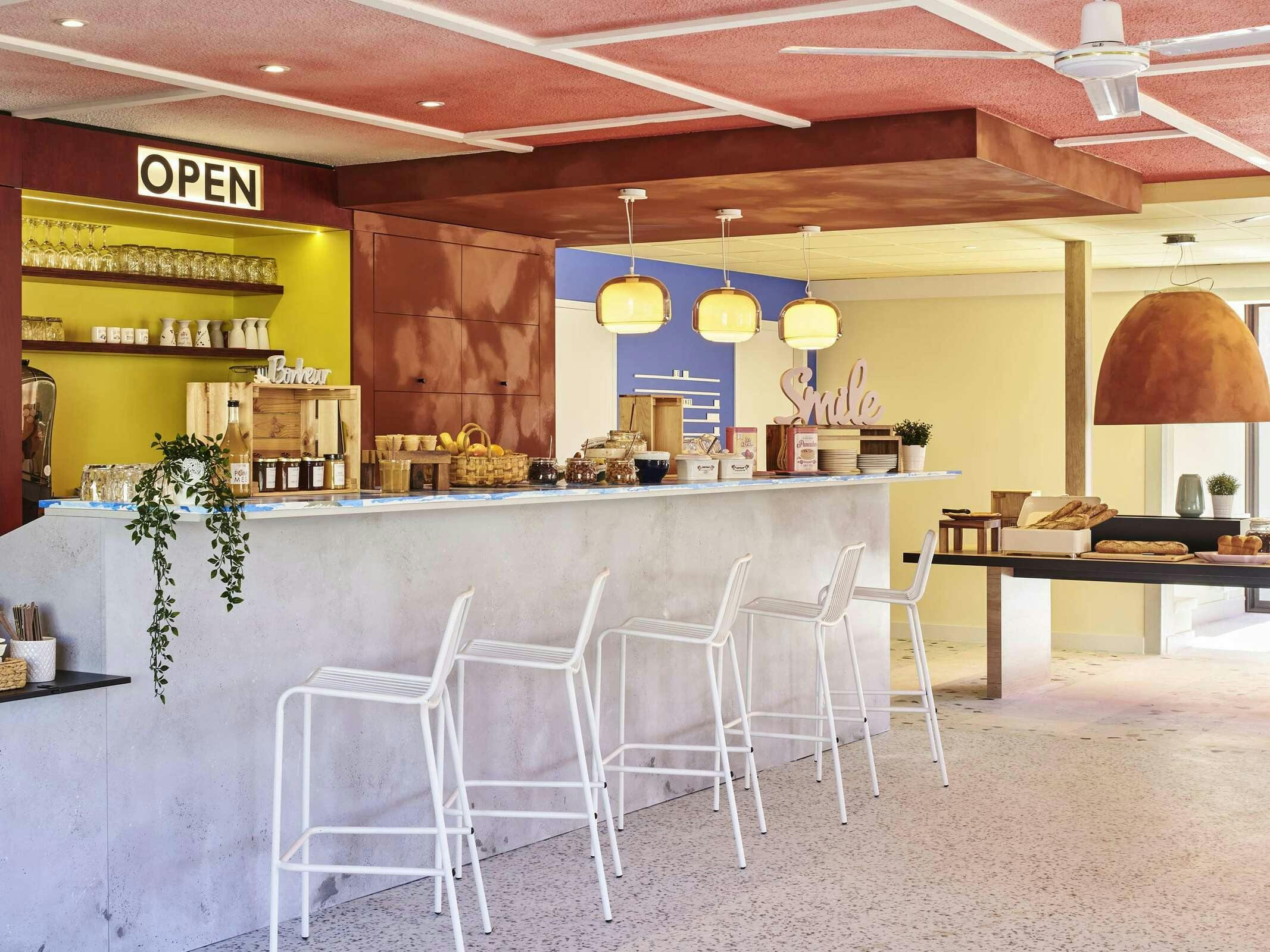 Greet Hotel Versailles Voisins Le Bretonneux