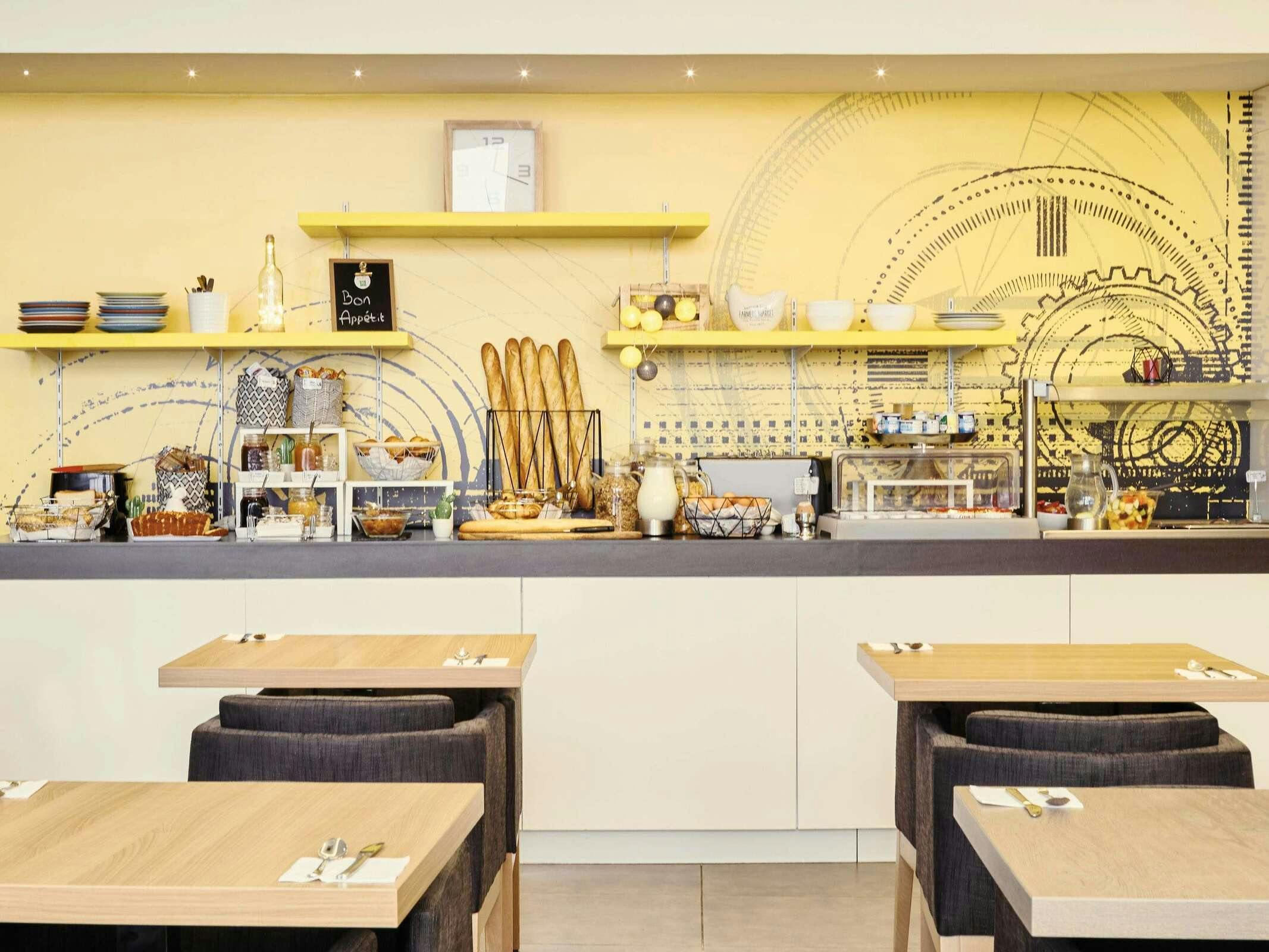 Hotel Ibis Styles Marseille Gare Saint Charles photo 2