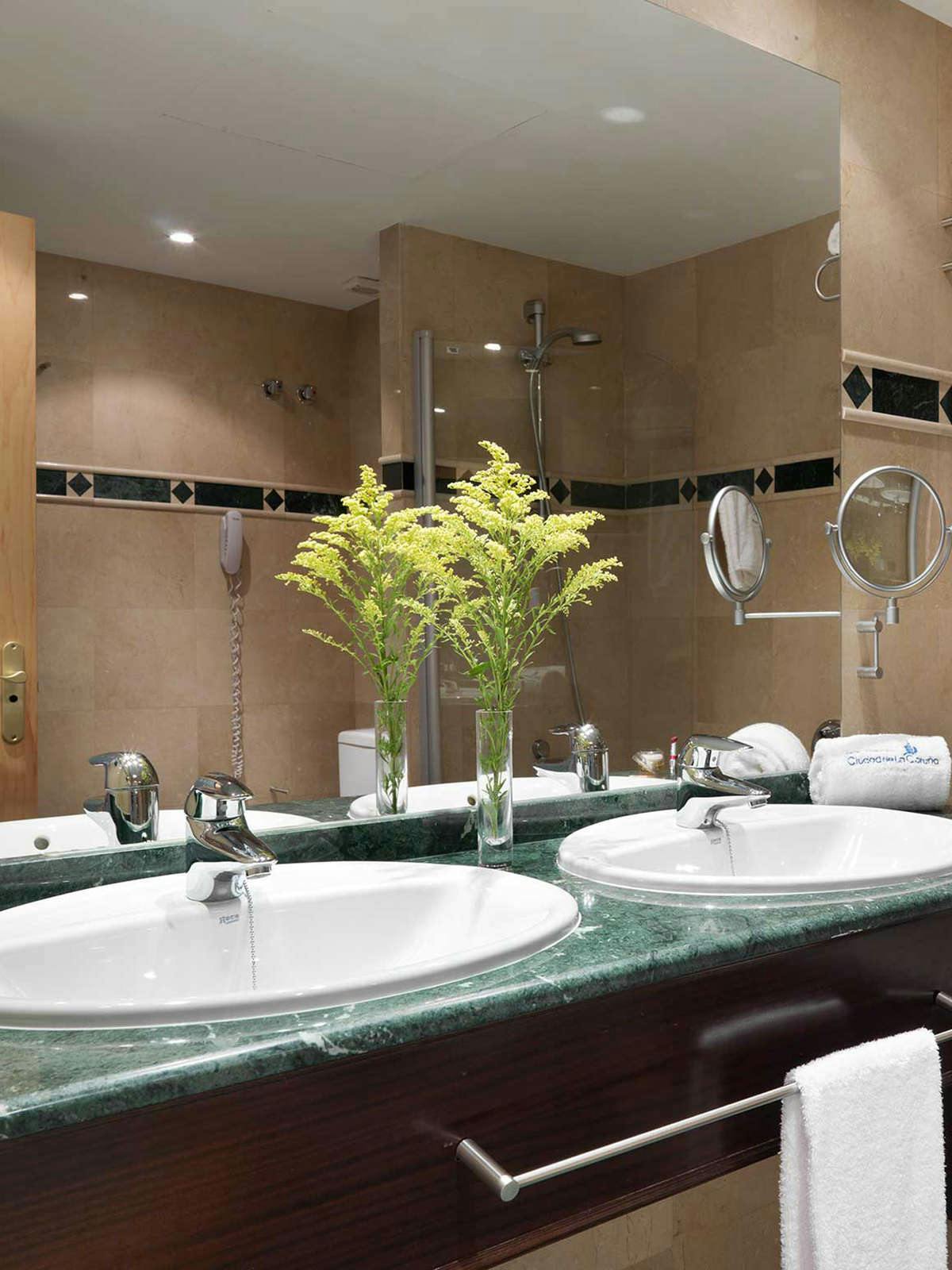 Hotel Eurostars Ciudad de la Coruña photo 5