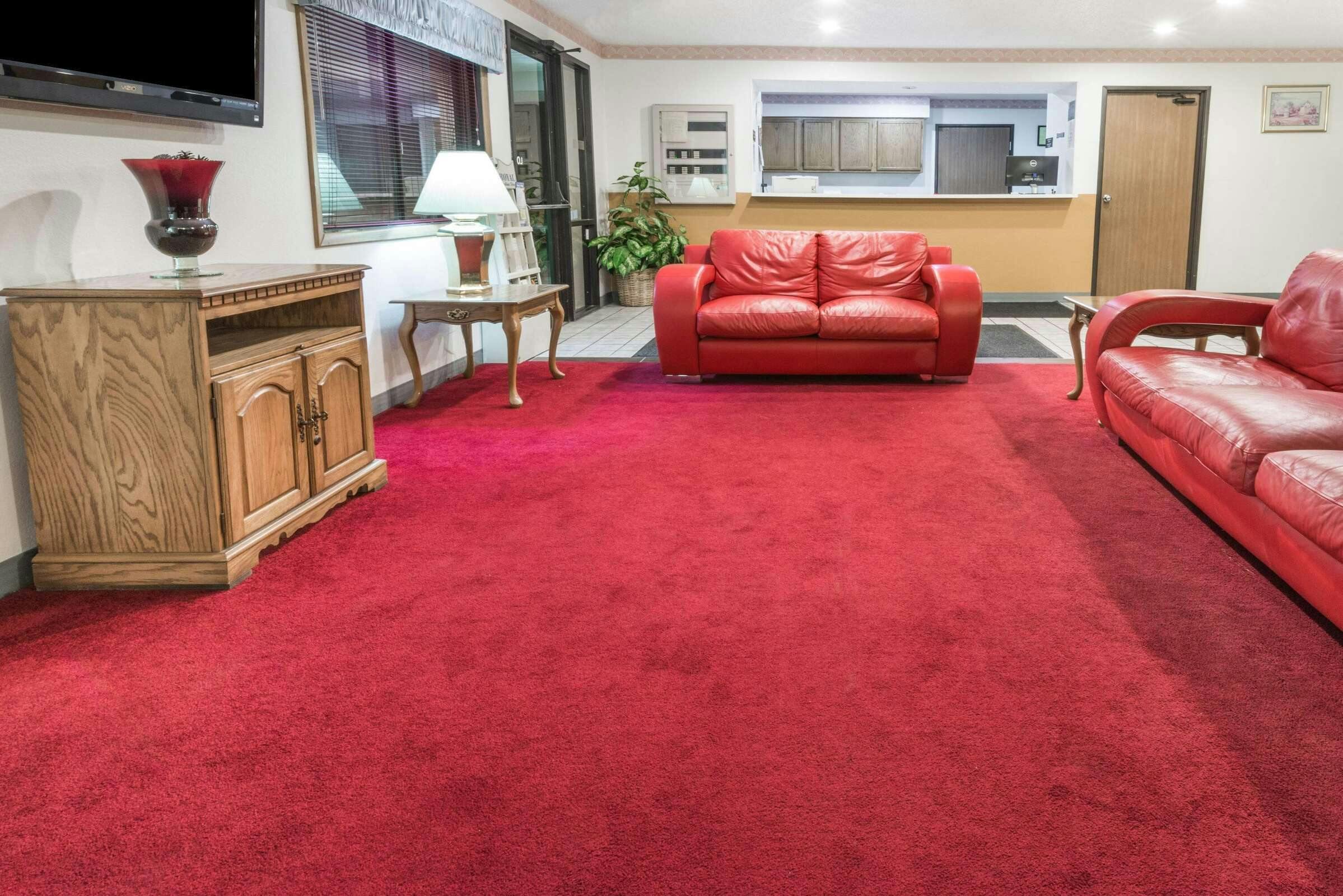 Hotel Super 8 Front Royal/Park Area photo 1